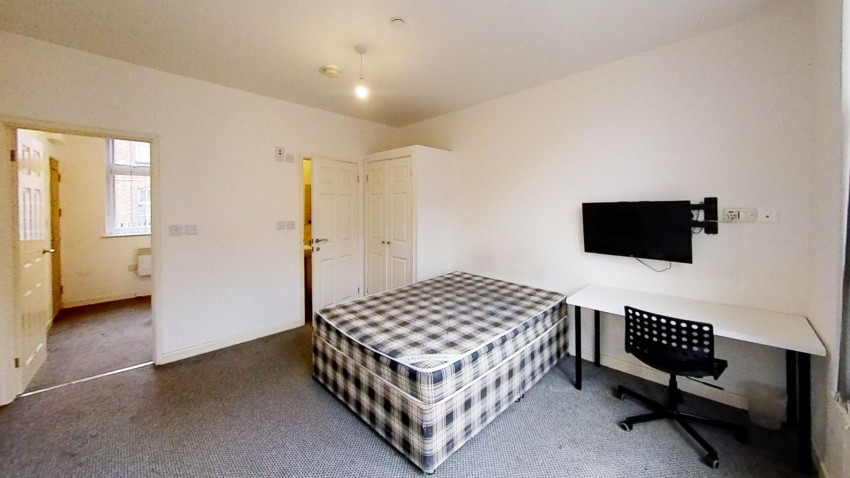 Images for Pocklingtons Walk, Leicester