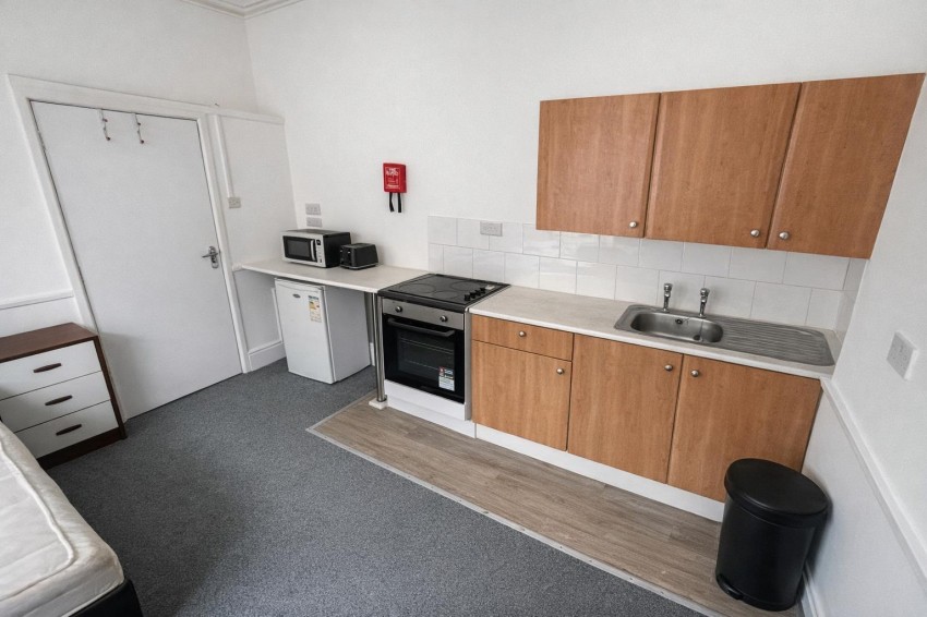 Images for R2 7 turner Street