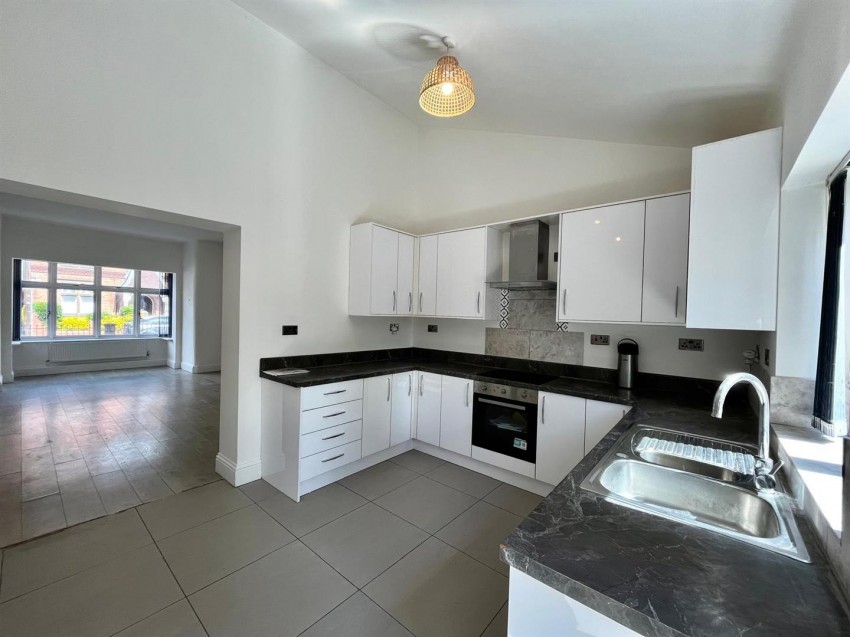 Images for Knighton Drive, Stoneygate, Leicester