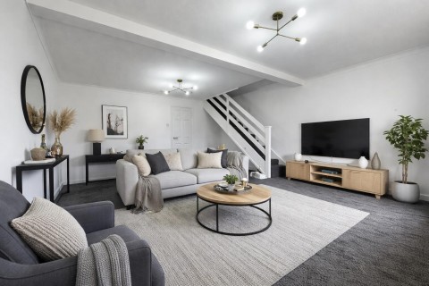 View Full Details for Rochfords Gardens, Slough