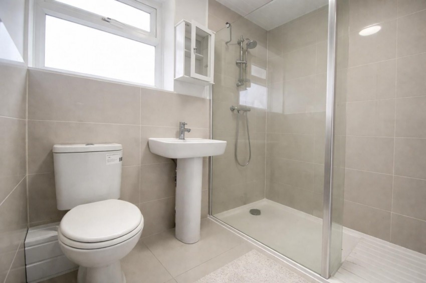 Images for Rochfords Gardens, Slough