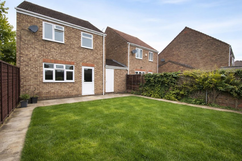 Images for Rochfords Gardens, Slough