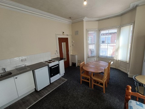 View Full Details for R2 7 turner Street