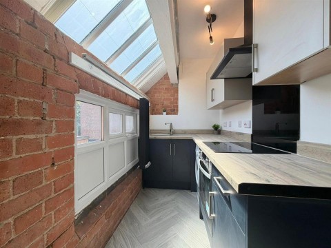 View Full Details for Professional Apartment - York Street, Leicester